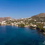 Semesterbostad Siridaki 3 Bedroom By The *