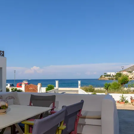 Siridaki 3 Bedroom By The *