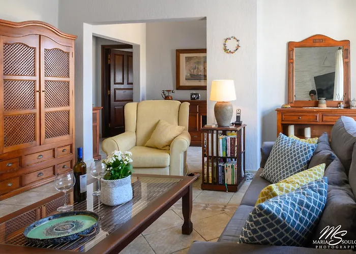 Vakantiehuis Siridaki 3 Bedroom By The Agia Marina (Leros)