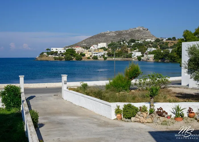 Siridaki 3 Bedroom By The