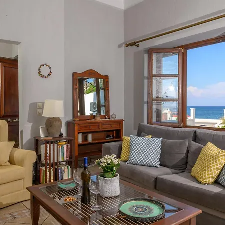 Siridaki 3 Bedroom By The *