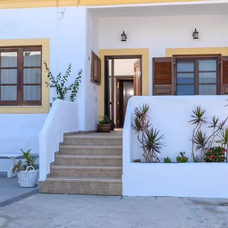 Holiday home Siridaki 3 Bedroom By The *