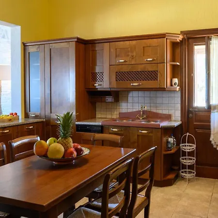 Siridaki 3 Bedroom By The