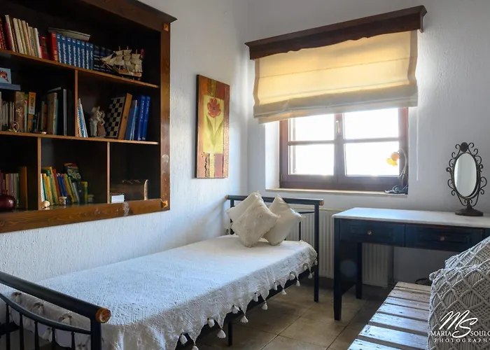 Siridaki 3 Bedroom By The אגיה מרינה