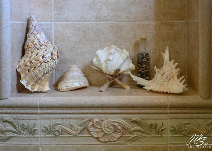 Siridaki 3 Bedroom By The