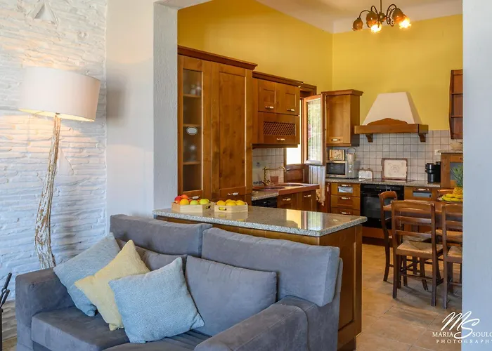 Siridaki 3 Bedroom By The בית נופש אגיה מרינה